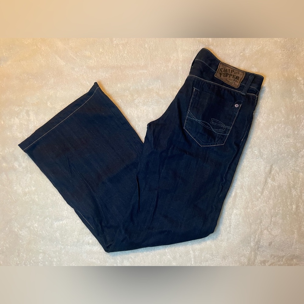 Chip & Pepper flared Jeans in like new condition, size 25